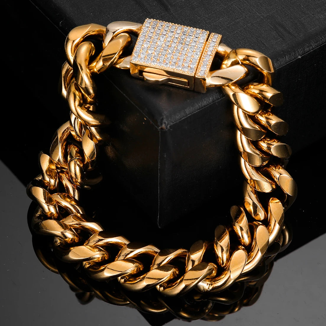 Cuban Link Pave Box Clasp Bracelet